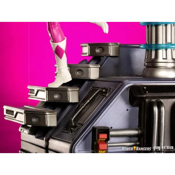 Figurka Pink Ranger 23 cm Power Rangers BDS Art Scale 1/10
