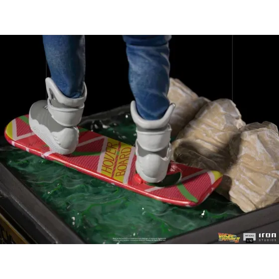 Figurka Marty McFly on Hoverboard 22 cm Back to the Future II Art Scale 1/10