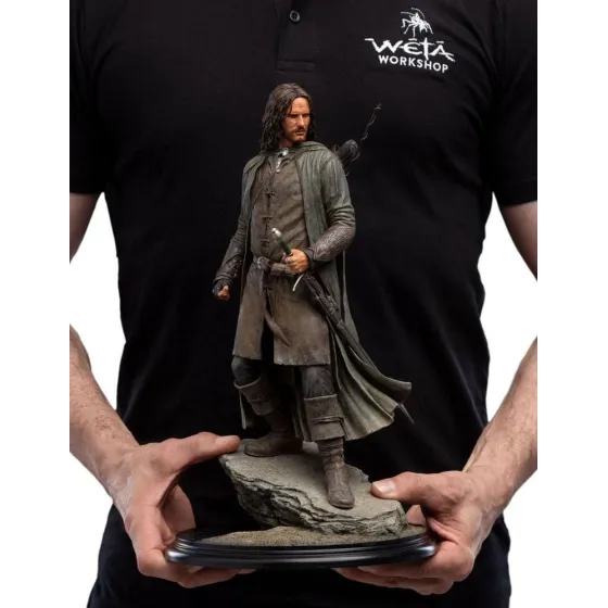 Figurka Aragorn Hunter of the Plains Classic Series 32 cm The Lord of the Rings 1/6