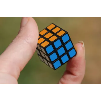 World's Smallest: Kostka Rubika