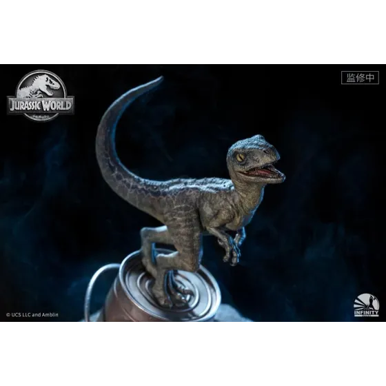 Figurka Owen and Baby Blue 52 cm Limited Edition 1/4 Jurassic World: Fallen Kingdom