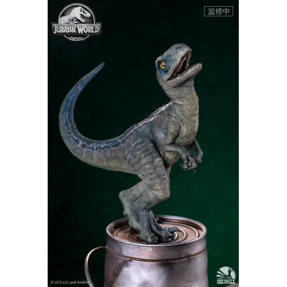 Figurka Owen and Baby Blue 52 cm Limited Edition 1/4 Jurassic World: Fallen Kingdom