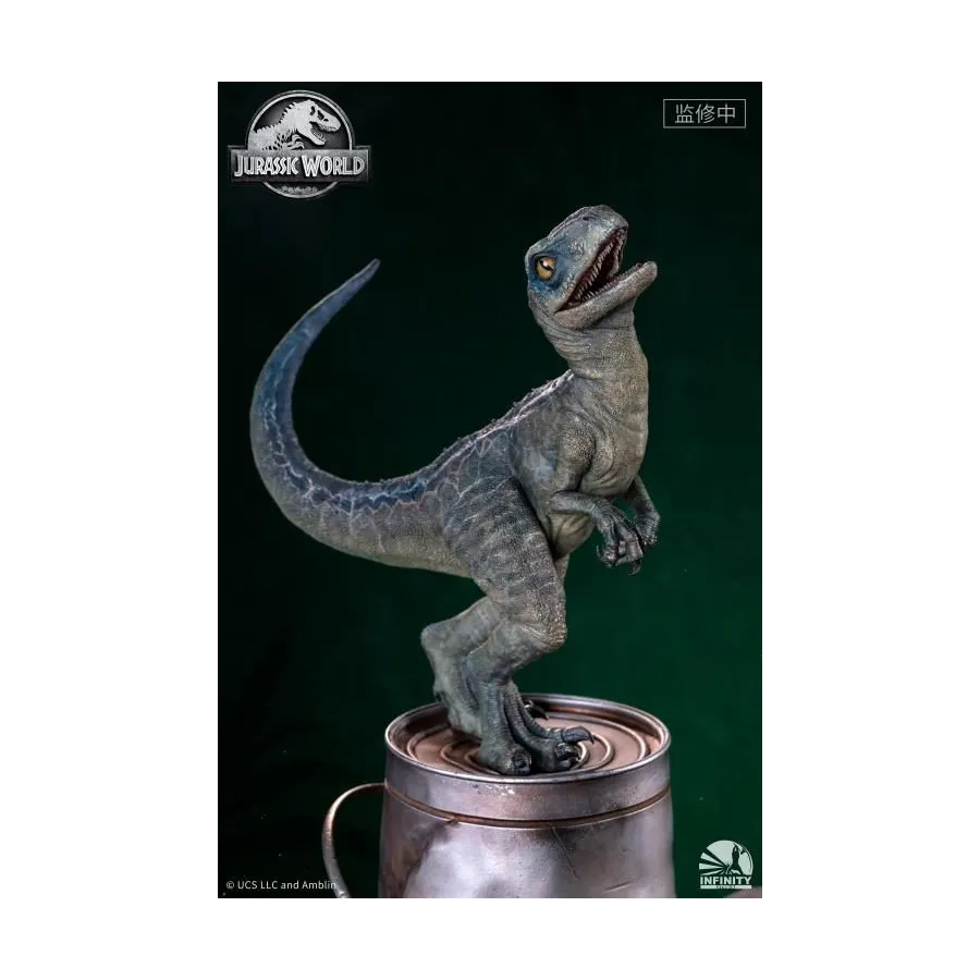 Figurka Owen and Baby Blue 52 cm Limited Edition 1/4 Jurassic World: Fallen Kingdom