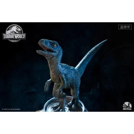 Figurka Owen and Baby Blue 52 cm Limited Edition 1/4 Jurassic World: Fallen Kingdom