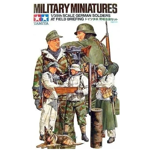 1/35 German Soldiers at Field Briefing