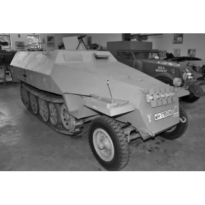 ITALERI Sd.Kfz.251/1 Aus f.D