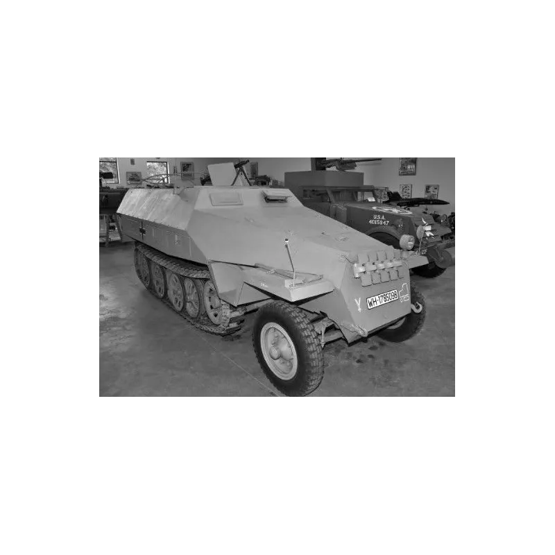 ITALERI Sd.Kfz.251/1 Aus f.D