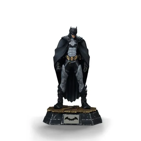 Statuetka Batman by Rafael Grampa Iron Studios skala 1:10