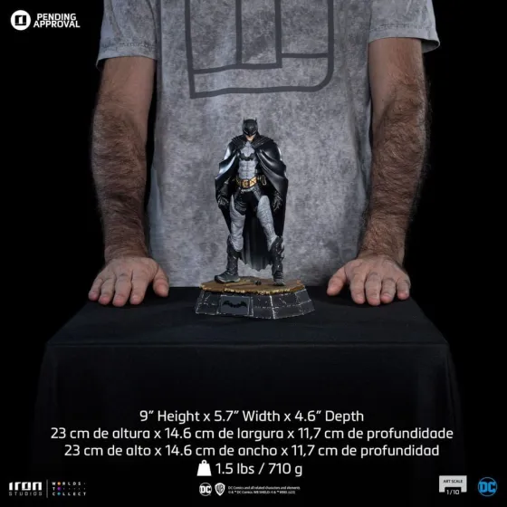 Statuetka Batman by Rafael Grampa Iron Studios skala 1:10