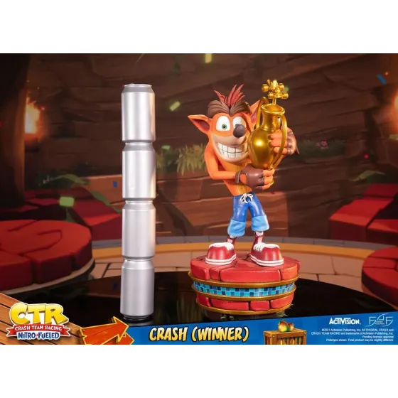 Statuetka Crash Team Racing Nitro Fueled - Crash Winner