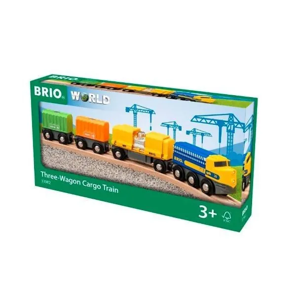 Trzywagonowy pociąg towarowy