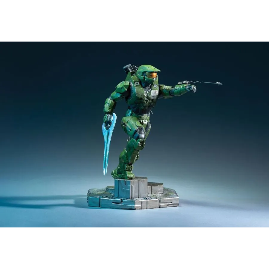 Halo Infinite PVC statuetka Master Chief & Grappleshot 26 cm