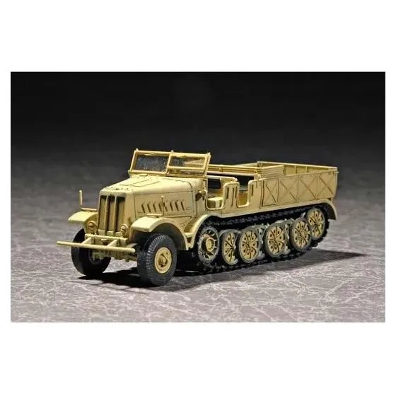Model plastikowy niemiecki Sd.Kfz.9 Schwere Zugkraftwagen 18t Typ F3