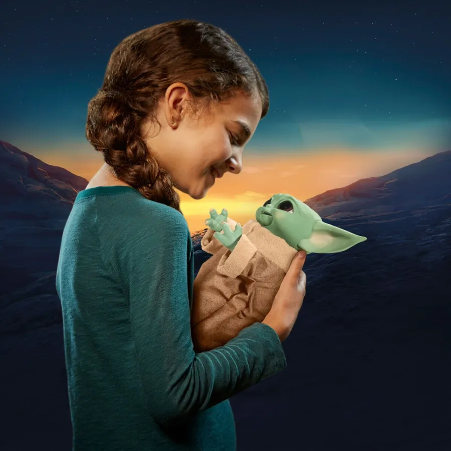 Figurka F2849 Star Wars Mandalorian Baby Yoda The Child Grogu Animatronic