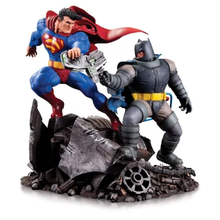 Figurka DC Collectibles Dark Knight Return Batman vs Superman Mini