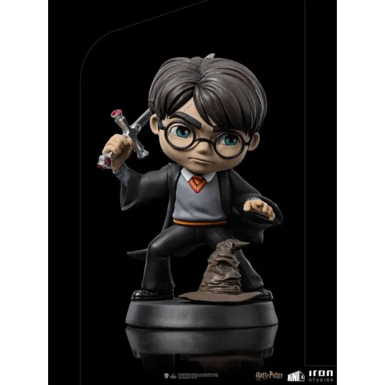 Figurka Harry Potter with Sword of Gryffindor 14 cm Mini Co.