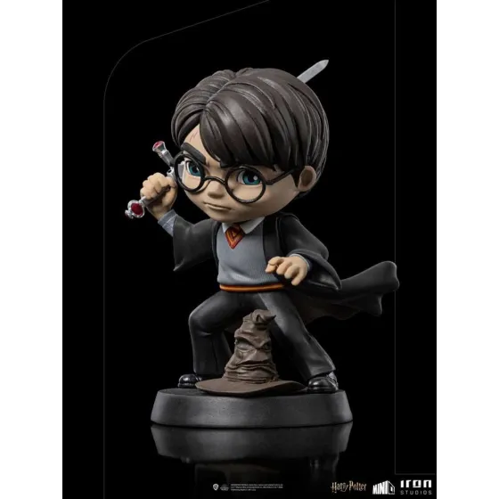 Figurka Harry Potter with Sword of Gryffindor 14 cm Mini Co.