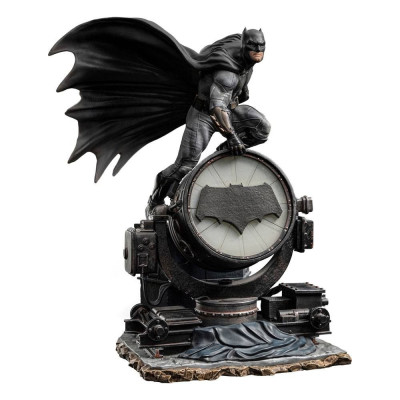 Figurka Batman on Batsignal 28 cm Zack Snyder's Justice League Deluxe Art Scale 1/10