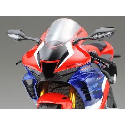 Tamiya 14138 1:12 Honda CBR1000RR-R Fireblade SP