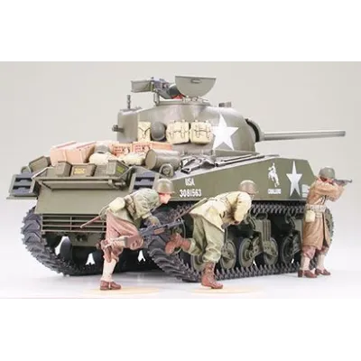 Tamiya 35250 1:35 US Medium Tank M4A3 Sherman 75mm Gun Late Production