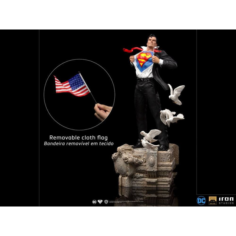 Figurka Clark Kent 29 cm DC Comics Deluxe Art Scale Statue 1/10
