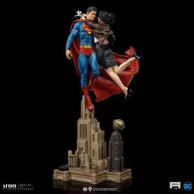 Figurka Superman and Lois Lane 57 cm DC Comics Diorama 1/6