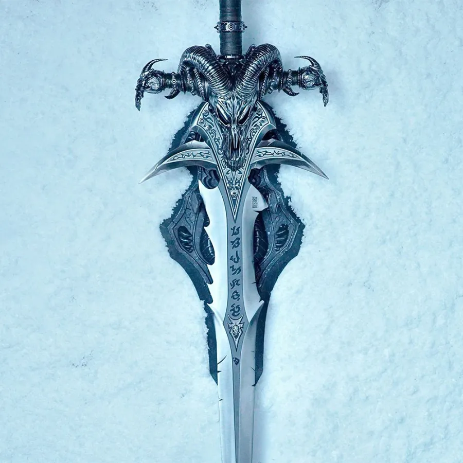 Frostmourne Sword Replica Scale 1/1 Blizzard World of Warcraft